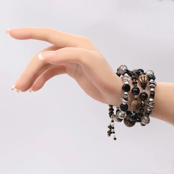 Beautiful black Pearl bracelet with copper, black and white color accents. - Picture 3 of 5